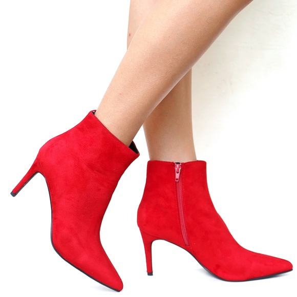 red pointed booties